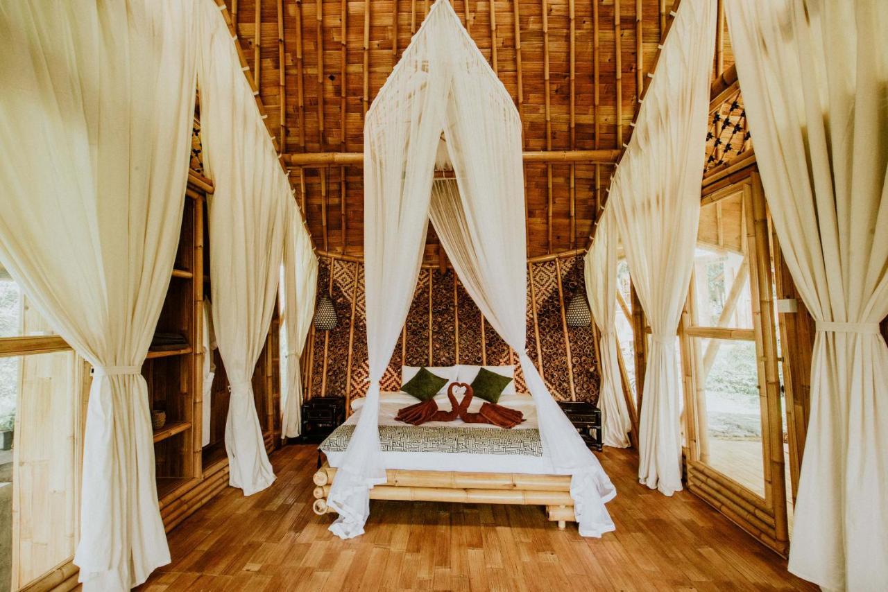 הוילה Karangasem Bird Hills Bamboo House מראה חיצוני תמונה