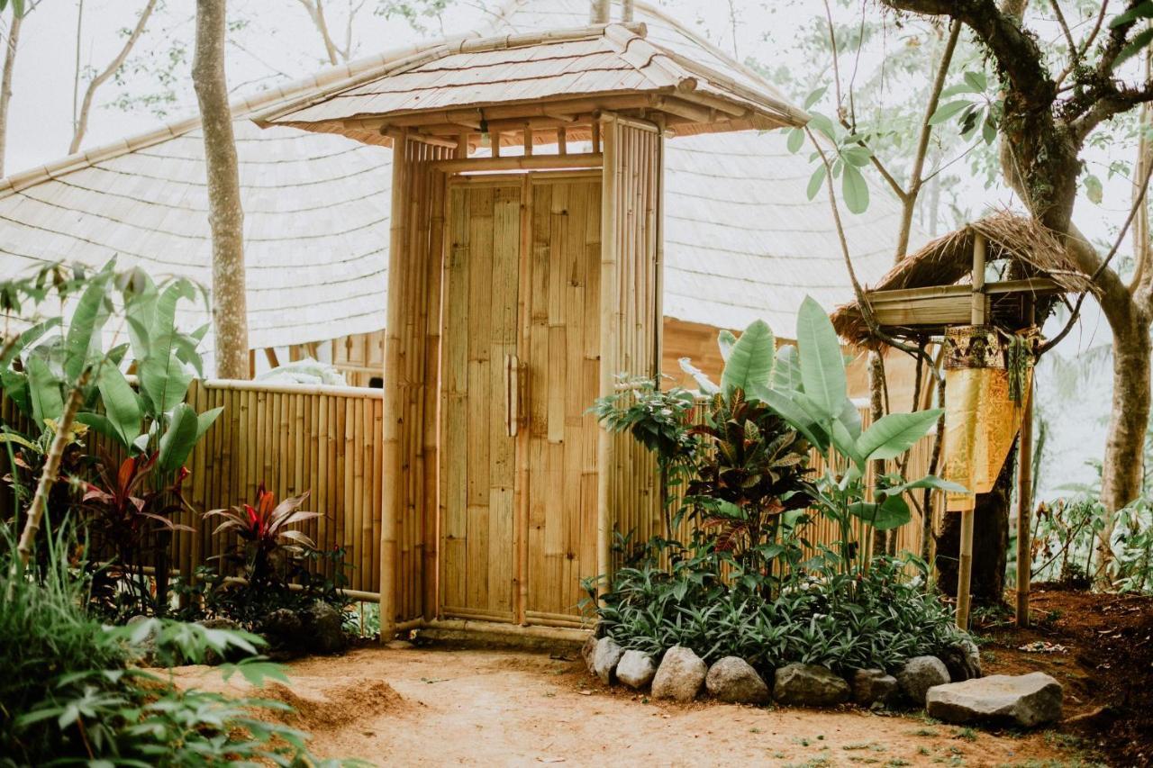 הוילה Karangasem Bird Hills Bamboo House מראה חיצוני תמונה