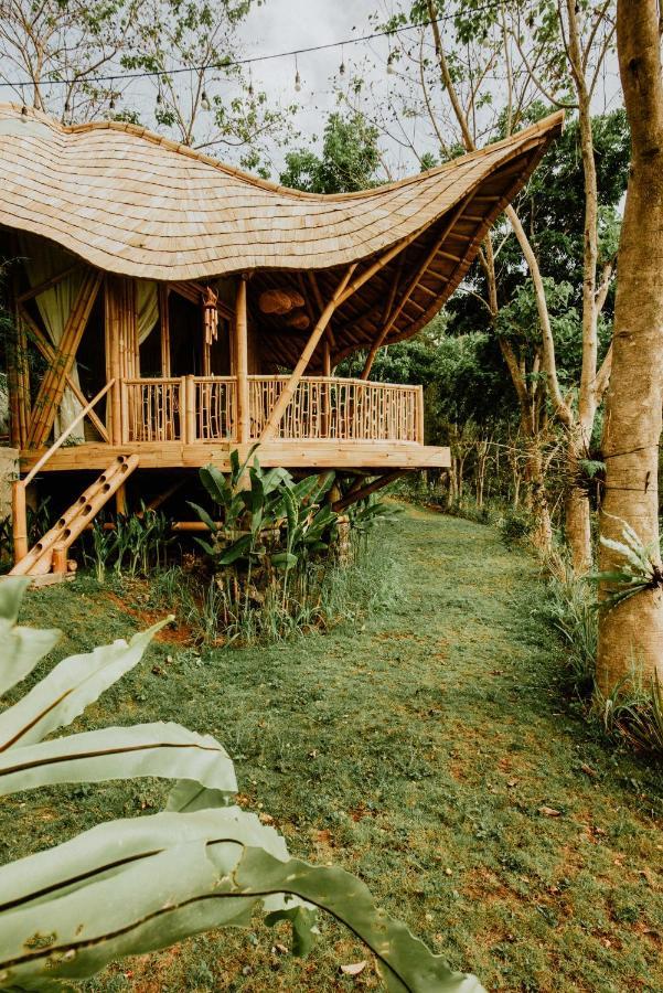 הוילה Karangasem Bird Hills Bamboo House מראה חיצוני תמונה