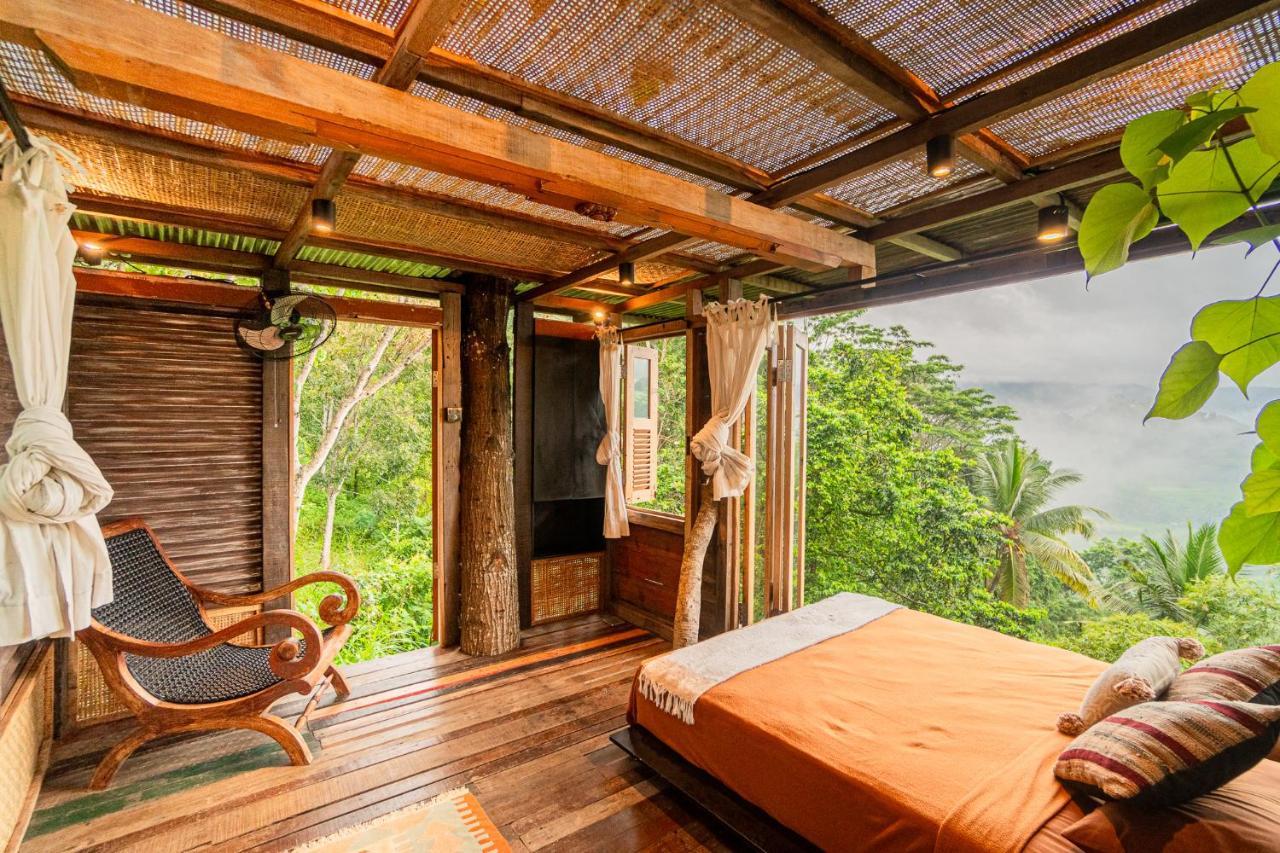 הוילה Karangasem Bird Hills Bamboo House מראה חיצוני תמונה