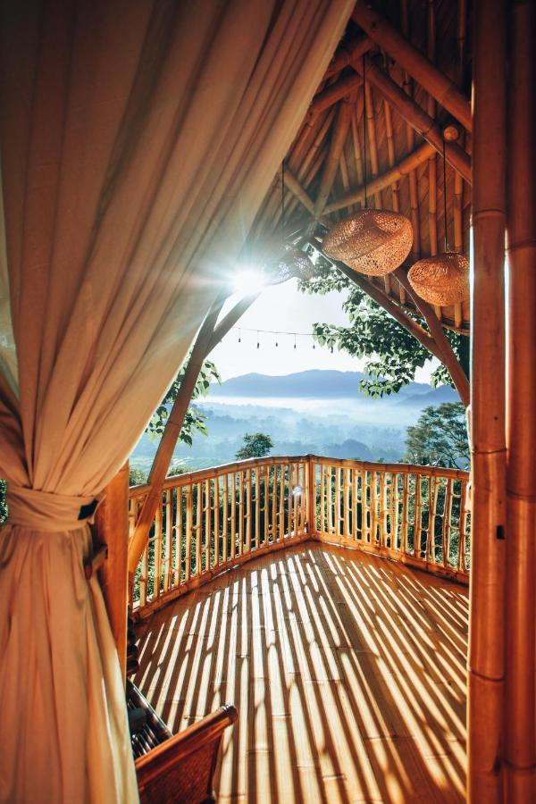 הוילה Karangasem Bird Hills Bamboo House מראה חיצוני תמונה