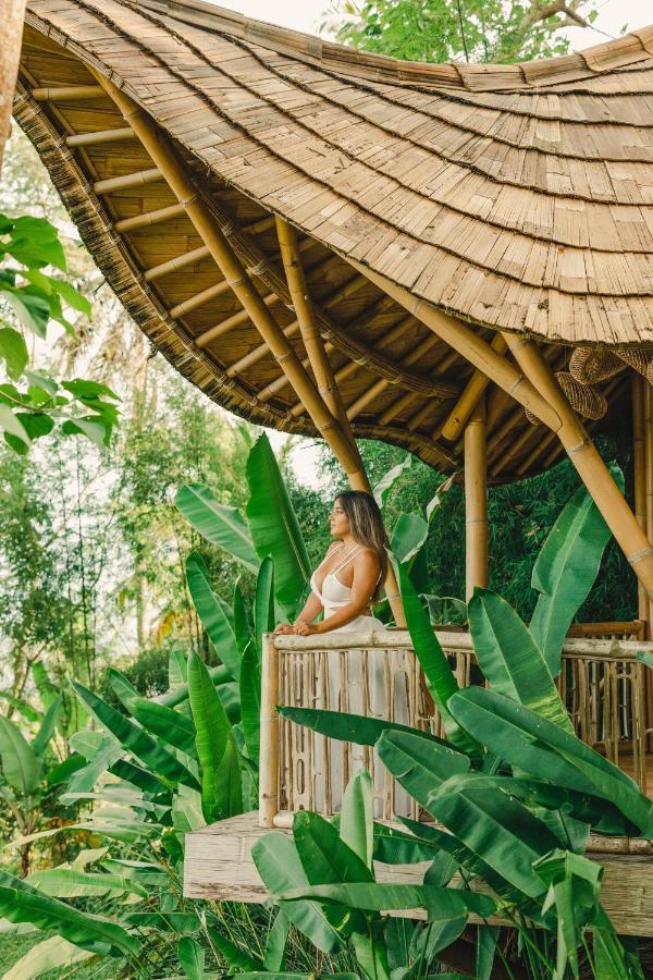 הוילה Karangasem Bird Hills Bamboo House מראה חיצוני תמונה